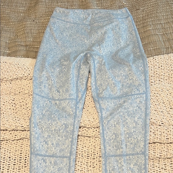 Gymshark Blue Patterned Leggings - Picture 2 of 4